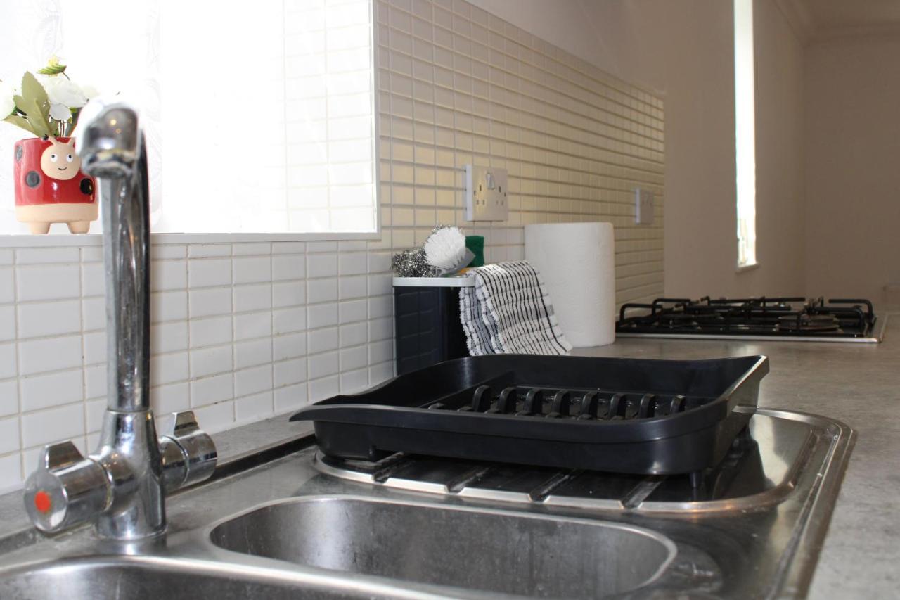 Eldridge Court Apartment Dagenham Eksteriør bilde
